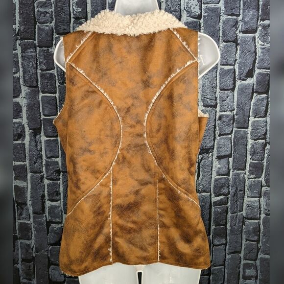 NWT Wooly Bully Wear Defender Vest - Picture 2 of 10